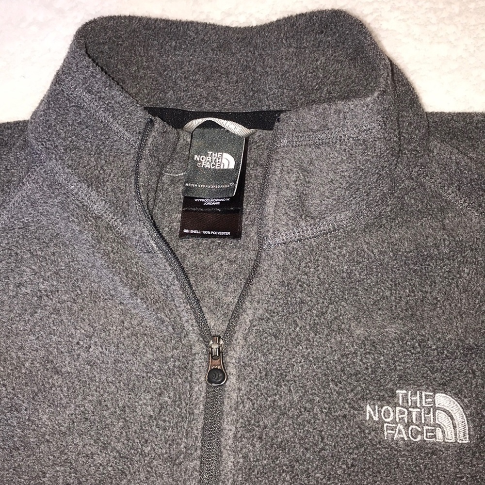 The North Face Fleece Pullover - Picture 2 of 6